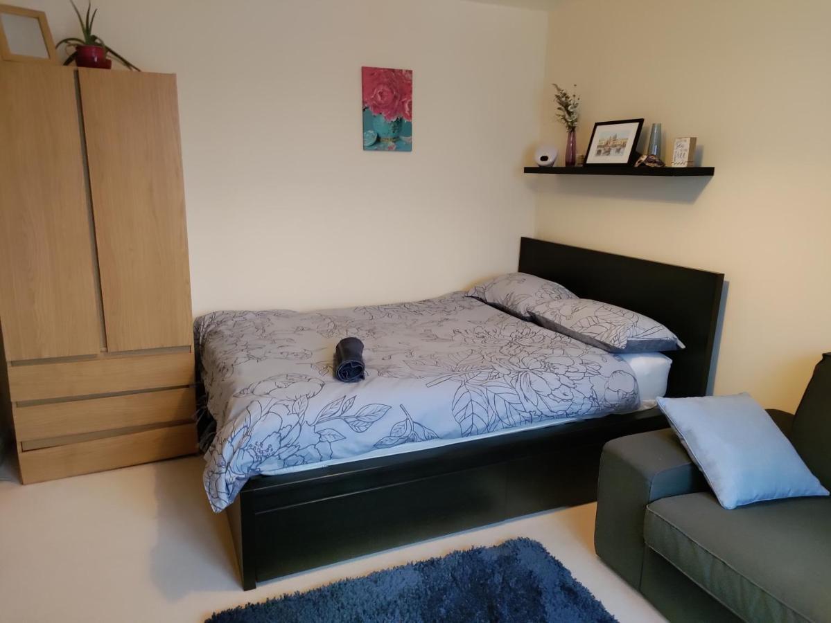 Double Room In A Top Floor Shared Apartment Νορθάμπτον Εξωτερικό φωτογραφία