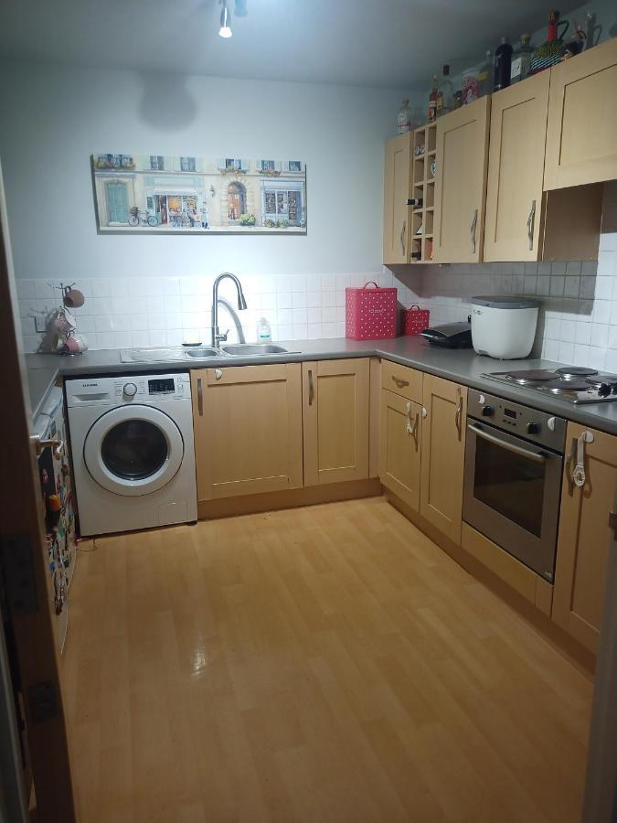 Double Room In A Top Floor Shared Apartment Νορθάμπτον Εξωτερικό φωτογραφία